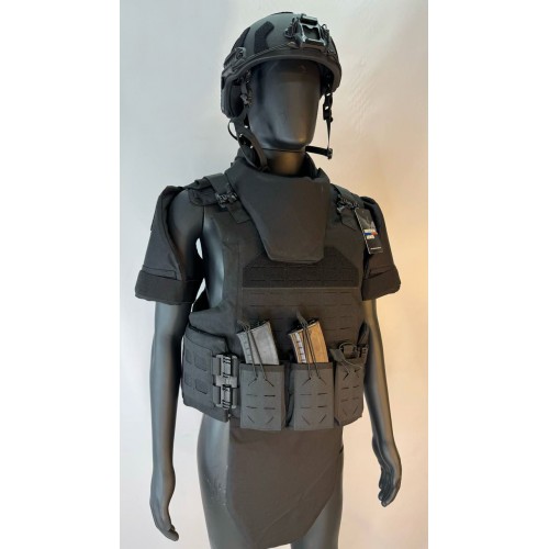Бронежилет разгрузочный UNIVERSAL ARMOR в Балаково (СВМПЭ + бронеплиты Бр5 класса) черный