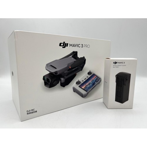 Квадрокоптер DJI Mavic 3 Pro в Балаково с пультом DJI RC