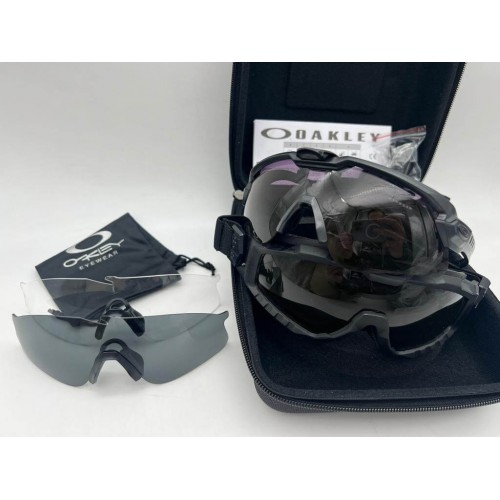 Тактические ударопрочные очки OAKLEY в Балаково
